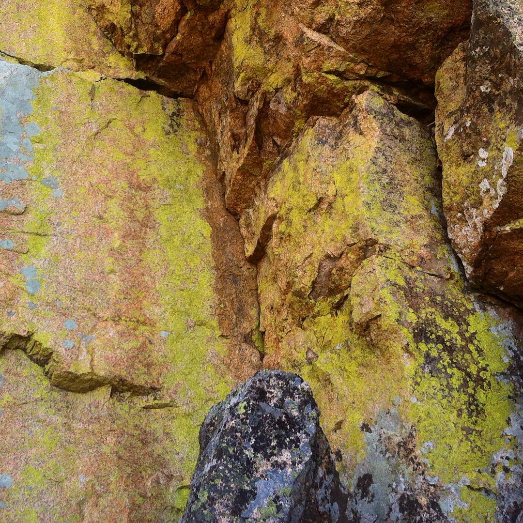 Entrerrincones se esconde la yema. Menudo pateo el de hoy.