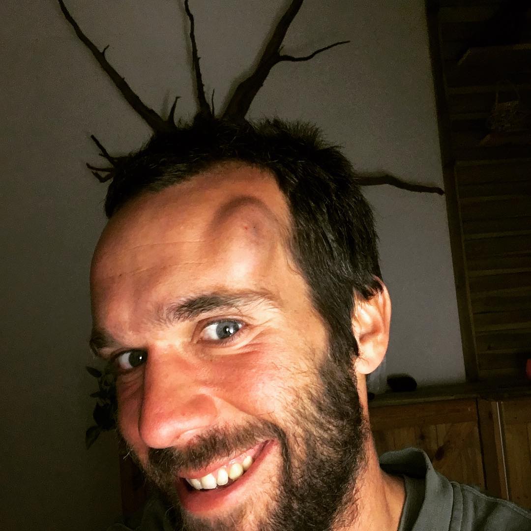 empiezan a salir los cuernos caprinos!! #chichonaco